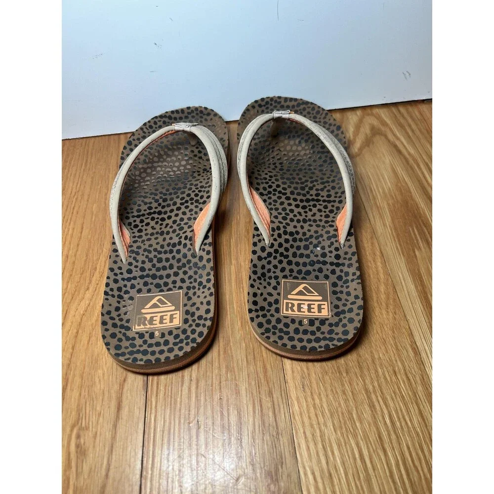 Reef Sandals Shoes Kids Size 5 Beige Ahi Flip Flop Animal Print Beach Casual